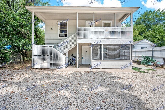 Foto del edificio - Cute 2/1 Duplex in Fort Worth!