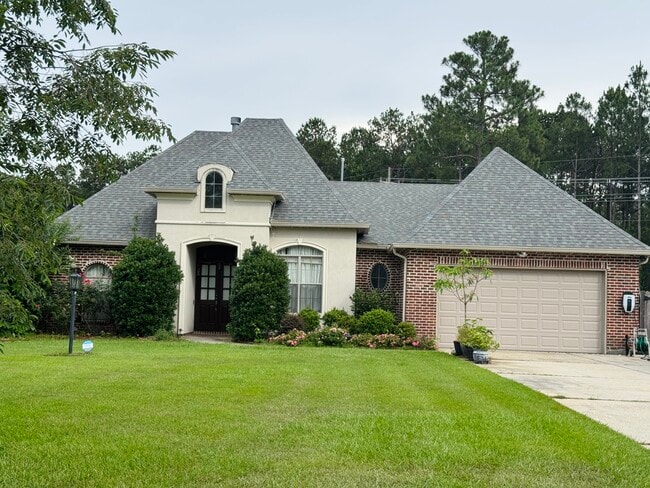 Building Photo - 2678 Bluff Ct