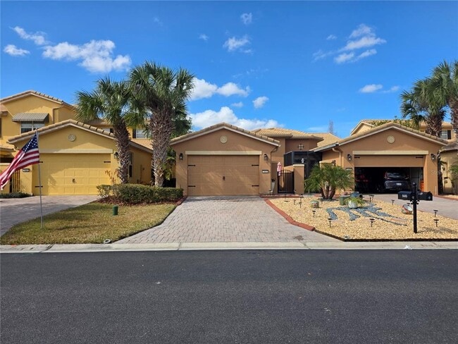 Foto del edificio - 2435 Palm Tree Dr