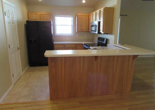 Foto del edificio - 285 Deer Run Rd