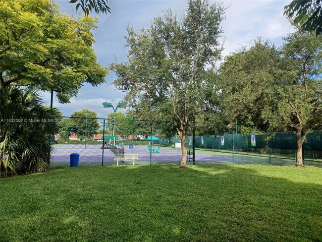 Foto del edificio - 15500 SW 80th St