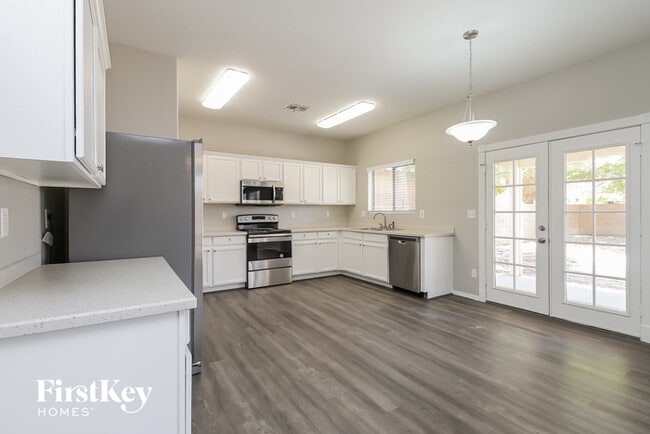 Building Photo - 751 E Drifter Pl