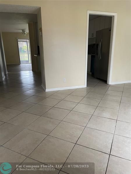 Building Photo - 9060 NW 45th Ct