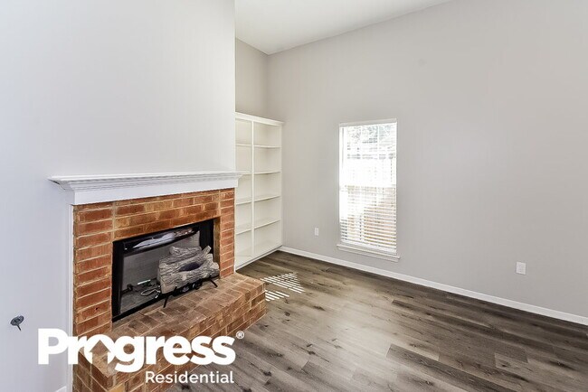 Foto del edificio - 964 Charlotte Ln