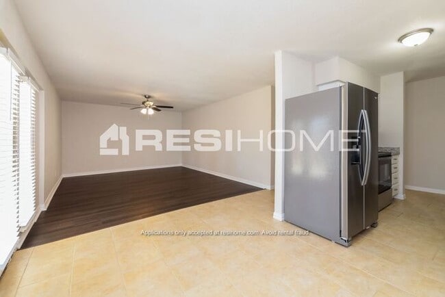Foto del edificio - "Welcome Home! Get 1 month FREE RENT when ...