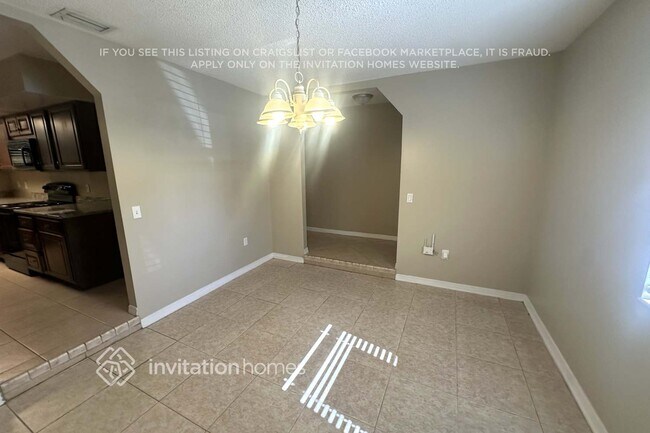 Foto del edificio - 6433 Swallow Hill Dr