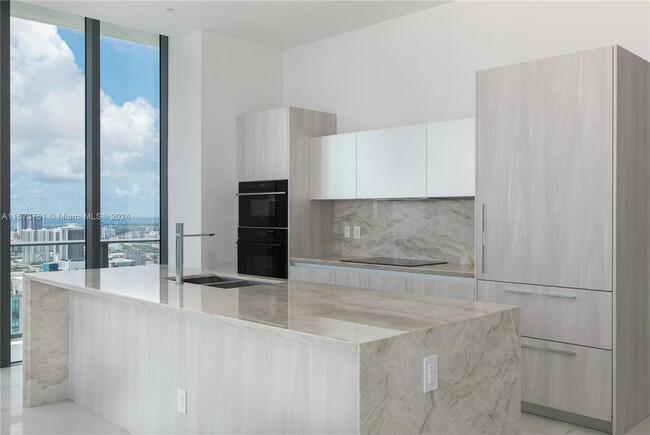 Foto del edificio - 480 NE 31st St
