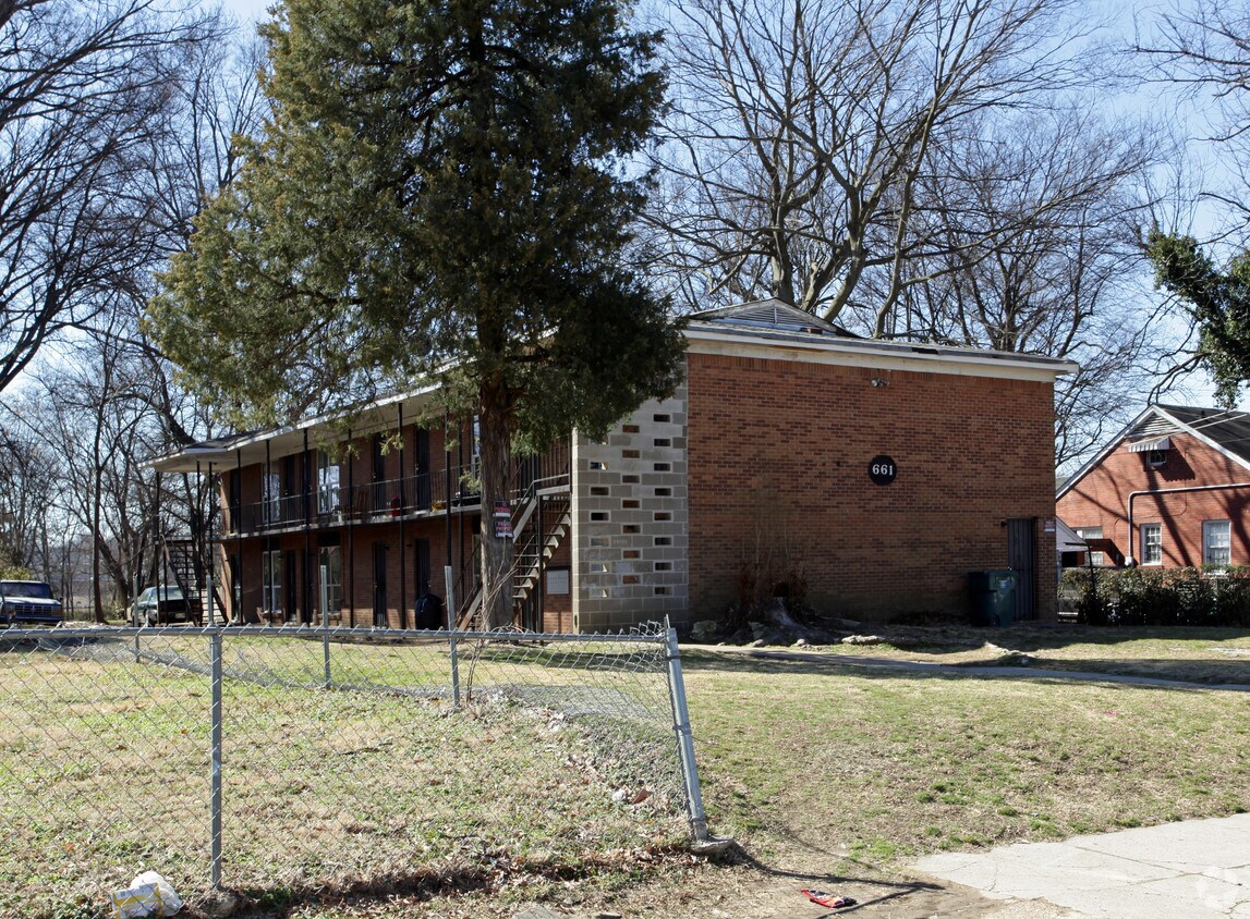 Primary Photo - 661 St Paul Ave