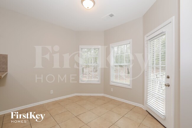 Foto del edificio - 2570 Serenity St