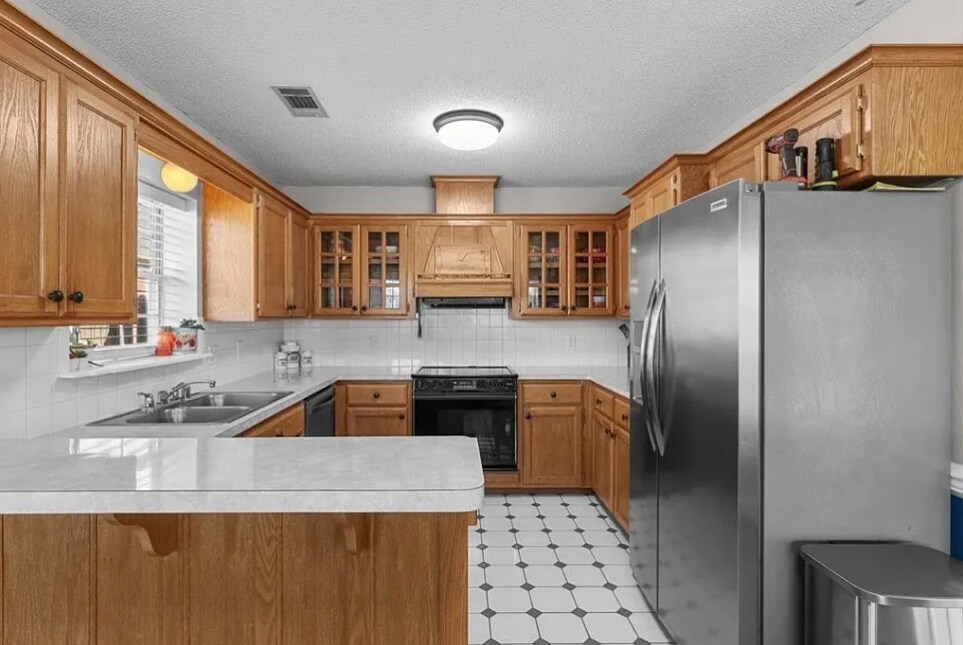 Foto del edificio - 6324 Parkfront Dr