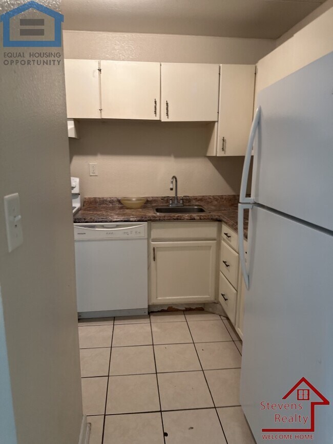 Foto del edificio - 915 S Seminole Dr