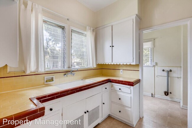 Foto del edificio - 438 N Vista St