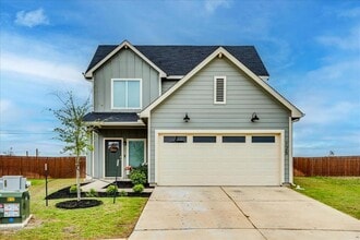 Building Photo - 125 Frogmore Lp