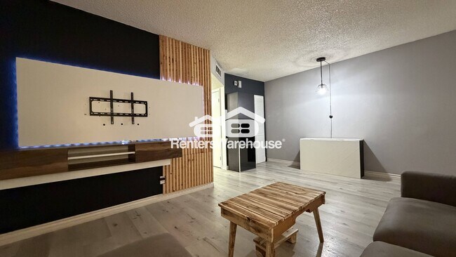 Foto del edificio - 6020 Carmen Blvd