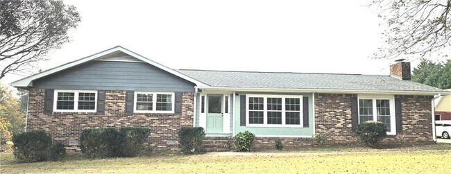 Foto del edificio - 1800 Hwy 81