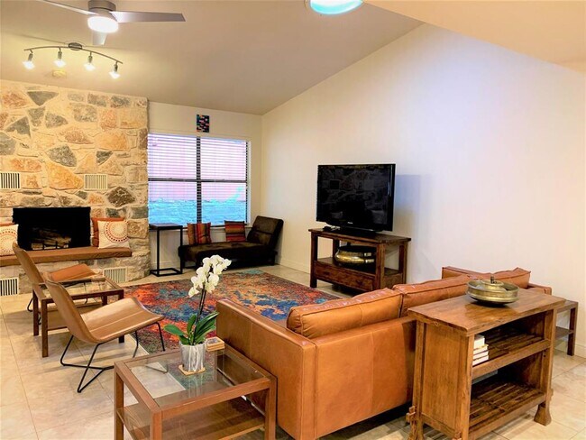 Foto del edificio - 6204 Turtle Point Dr