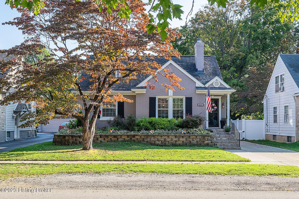 Foto principal - 211 S Sherrin Ave