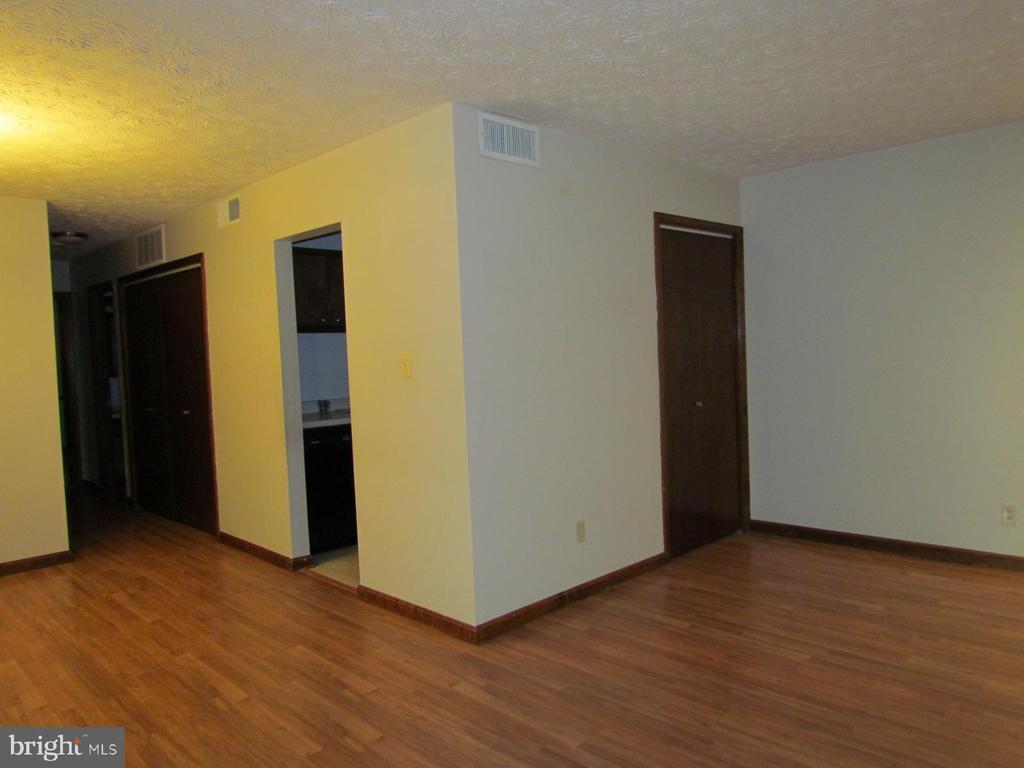 Foto del edificio - 44691 White Oak Ct