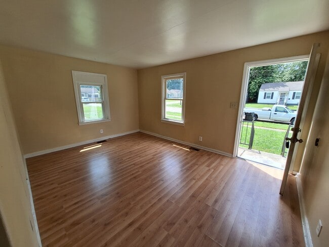 Foto del edificio - 3007 Penway Ave