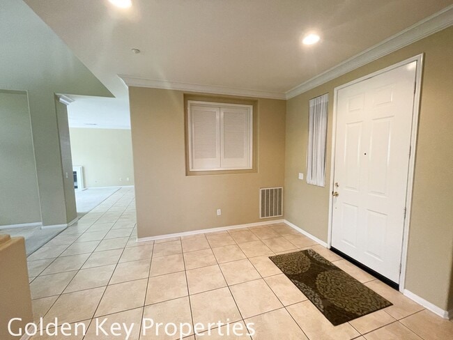 Foto del edificio - Bright and spacious 3+2.5