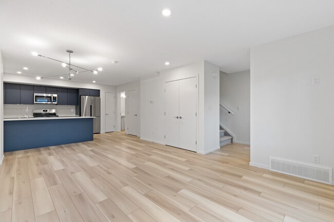 Building Photo - 11440-11487 87 St NW