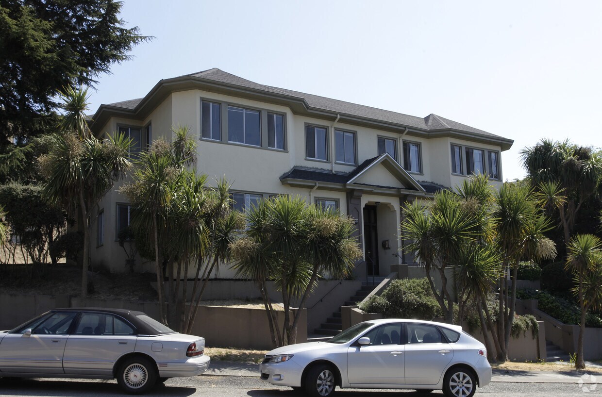 Building Photo - 3750 Park Boulevard Way