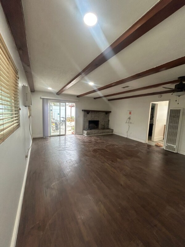 Foto del edificio - 21002 Dalaman Ave