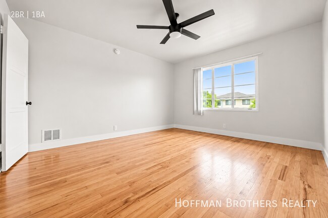 Building Photo - 4118 Buckingham Rd