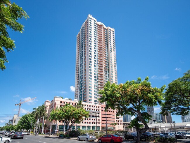 Building Photo - ONE ARCHER LANE - 2 bd 2 ba 1 pkg $2400