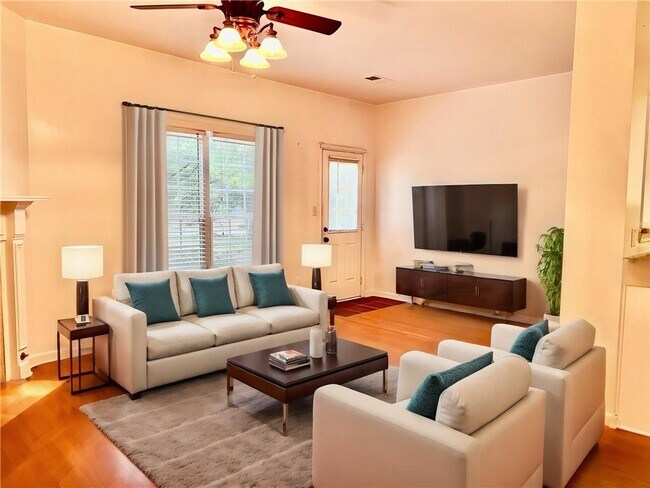 Building Photo - 1212 Primrose View Cir NW