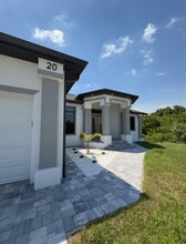 Building Photo - 20 Coxswain Dr