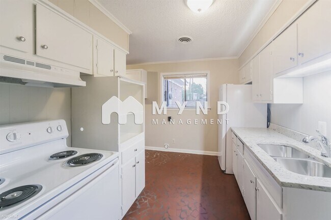 Building Photo - 3 br, 1.5 bath House - 8323 Dottley Dr