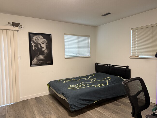 Photo du bâtiment - 7040 William St