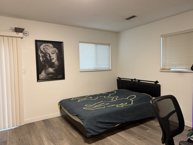 Photo du bâtiment - 7040 Williams Rd