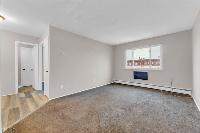 Foto del edificio - 1415 Wyandotte Ave