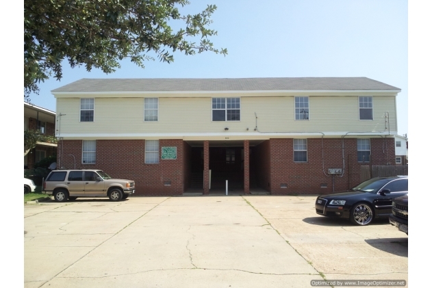 Primary Photo - Little Bay Apartments