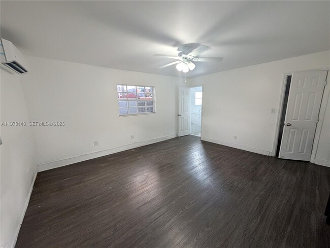 Building Photo - 232 SW 23rd St