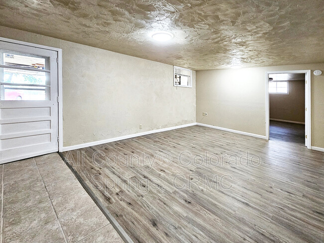Building Photo - 1217 Cumberland St