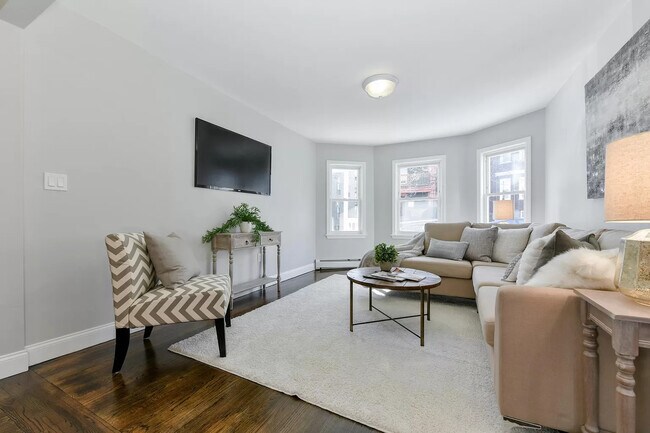 Foto del edificio - 67 Roseclair St