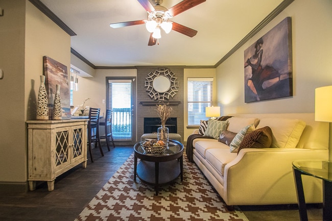 Building Photo - Azure Apartments