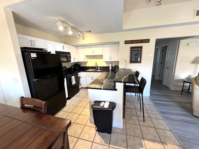 Foto del edificio - 890 Kitty Hawk Dr