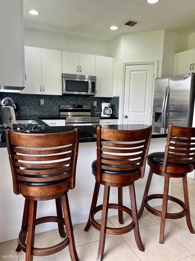 Foto del edificio - 3 br, 2.5 bath House - 333 NE 194th Lane 333