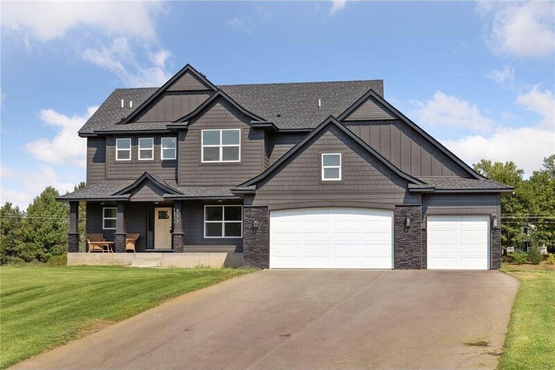 Foto principal - 917 174th Ave NE