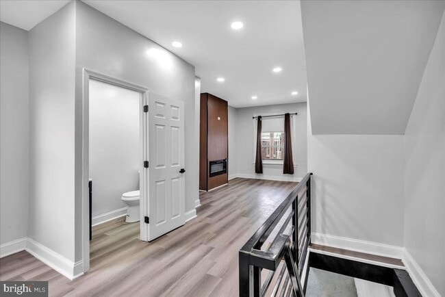 Foto del edificio - 4229 Romain St