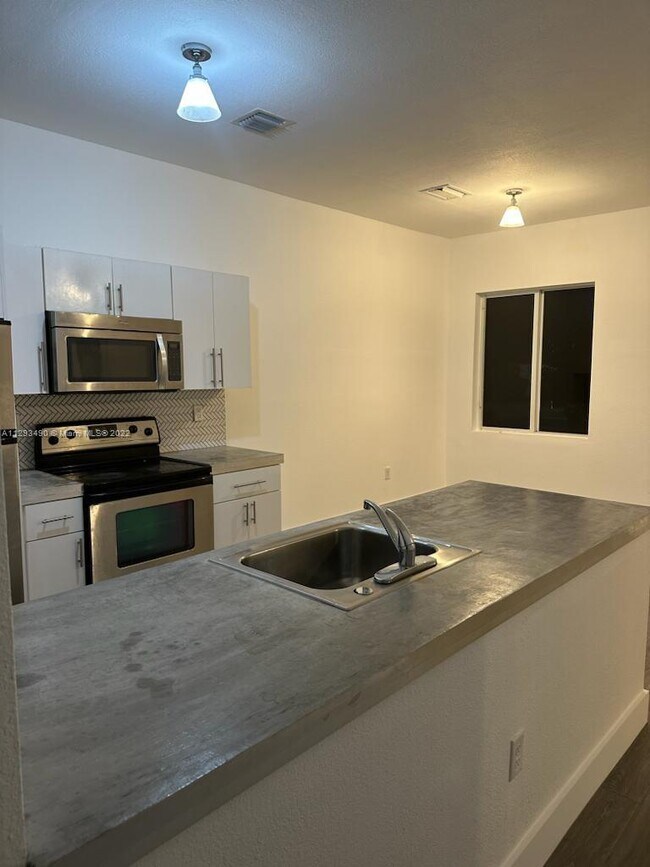 Building Photo - 445 NW 77th St