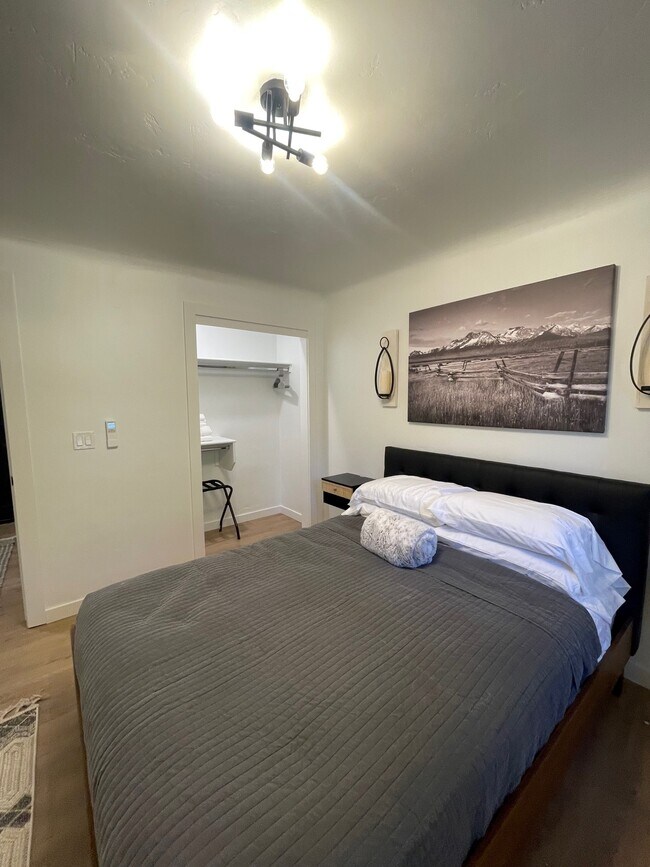 Building Photo - Catalpa Residences