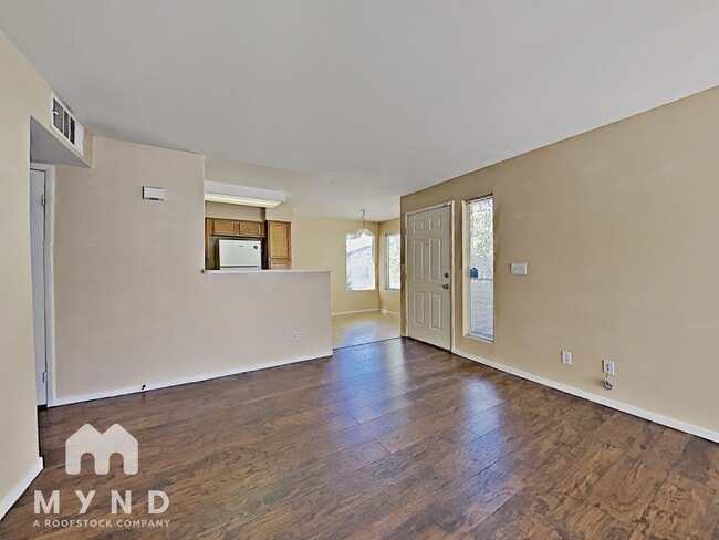 Building Photo - 3105 Casey Dr