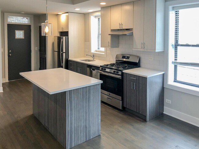 Foto del edificio - 2620 N Rockwell St