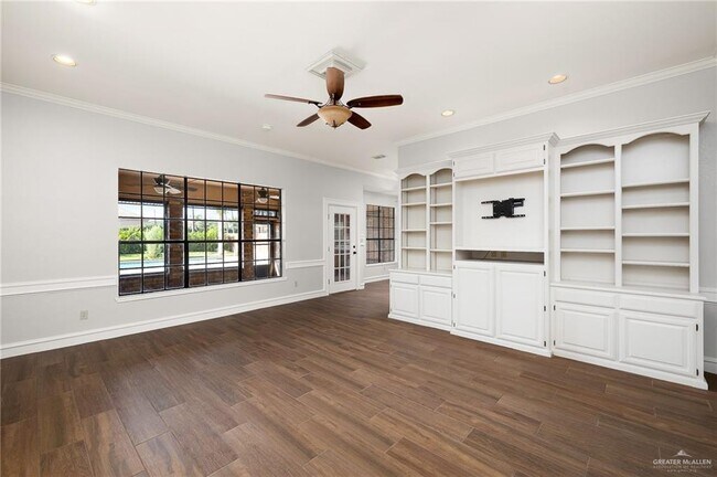Foto del edificio - 6919 N 1st Ln