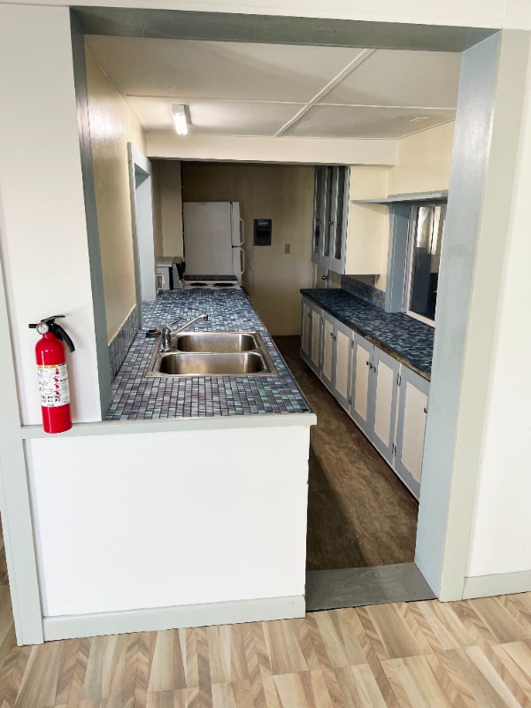 Building Photo - 2 Howe St